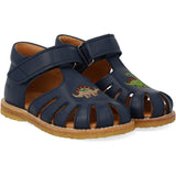 Angulus Sandal Med Dinobroderi Og Lukket Tå