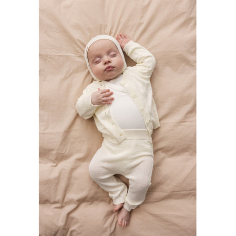 MarMar Newborn Modal Mix Mini Dots Gentle White Aly Mössa