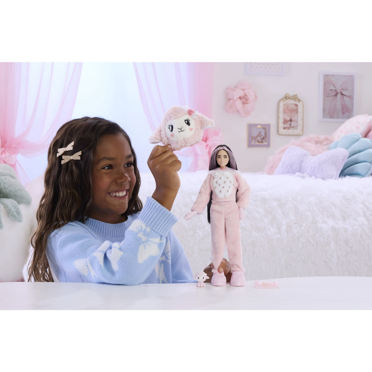 Barbie® Cutie Reveal Søde Sløjfer Lyserød Lam