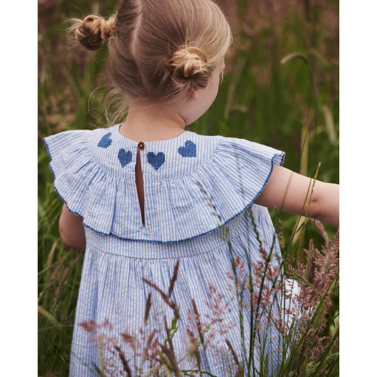 COPENHAGEN COLORS Sky Blue W Cream Stripe W Ocean Blue Seersucker Klänning W. Heart