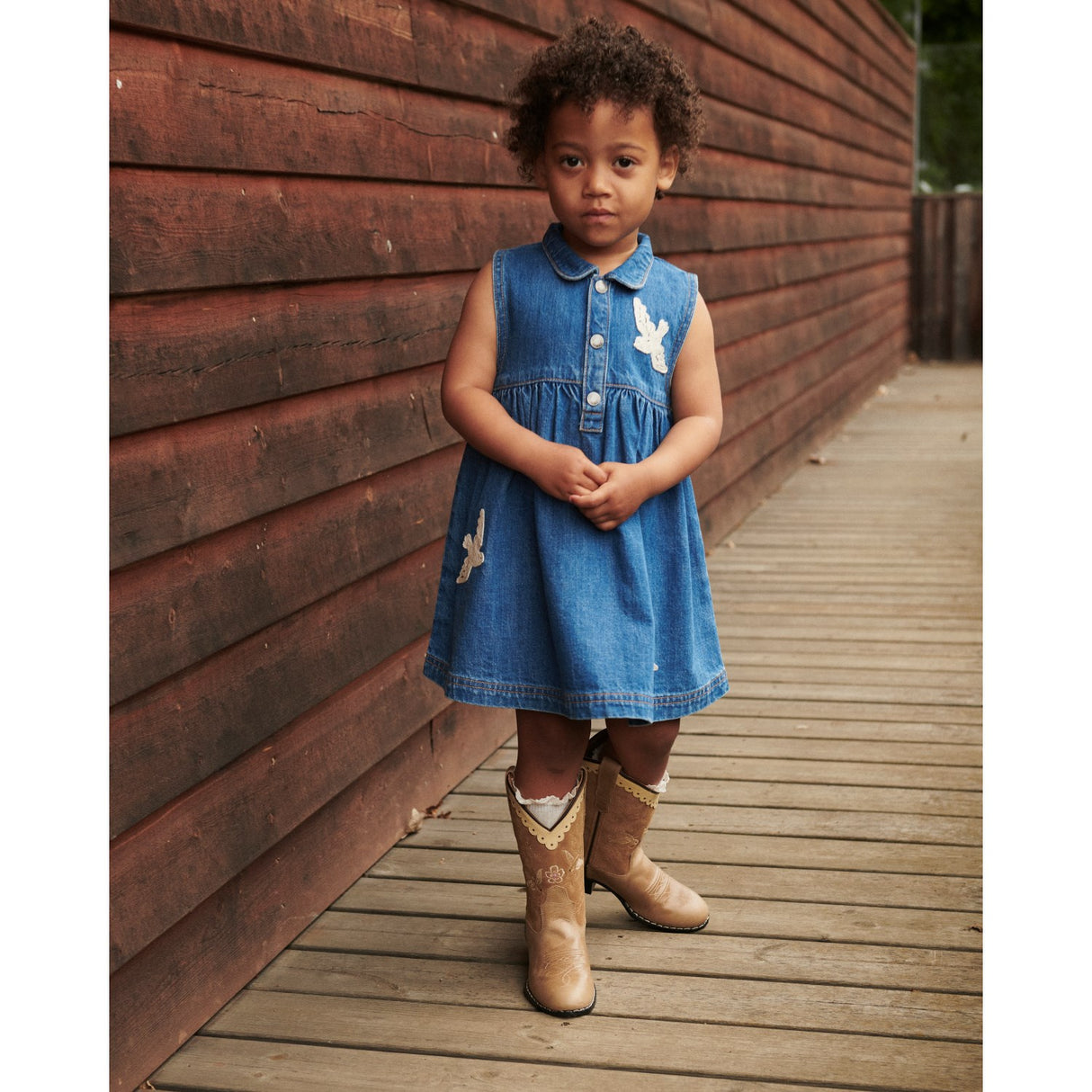 COPENHAGEN COLORS Indigo Blue Washed Denim Klänning W. Crochet Doves