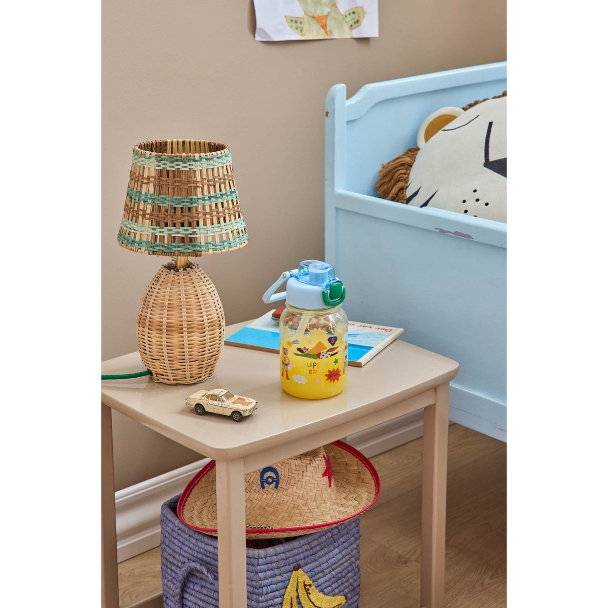 Rice Plastic Kids Drinking Flaska Med Hero Print - 700 Ml