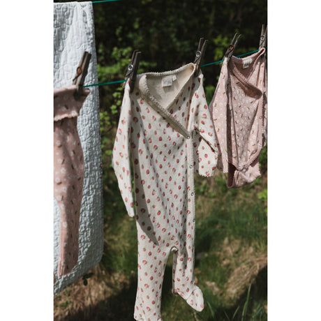 Petit Piao Fog Strawberry AOP PPDea L_S Byxdress Fold Feet NB