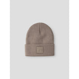 Name It Silver Mink Nknmalik Stickad Beanie Badge1