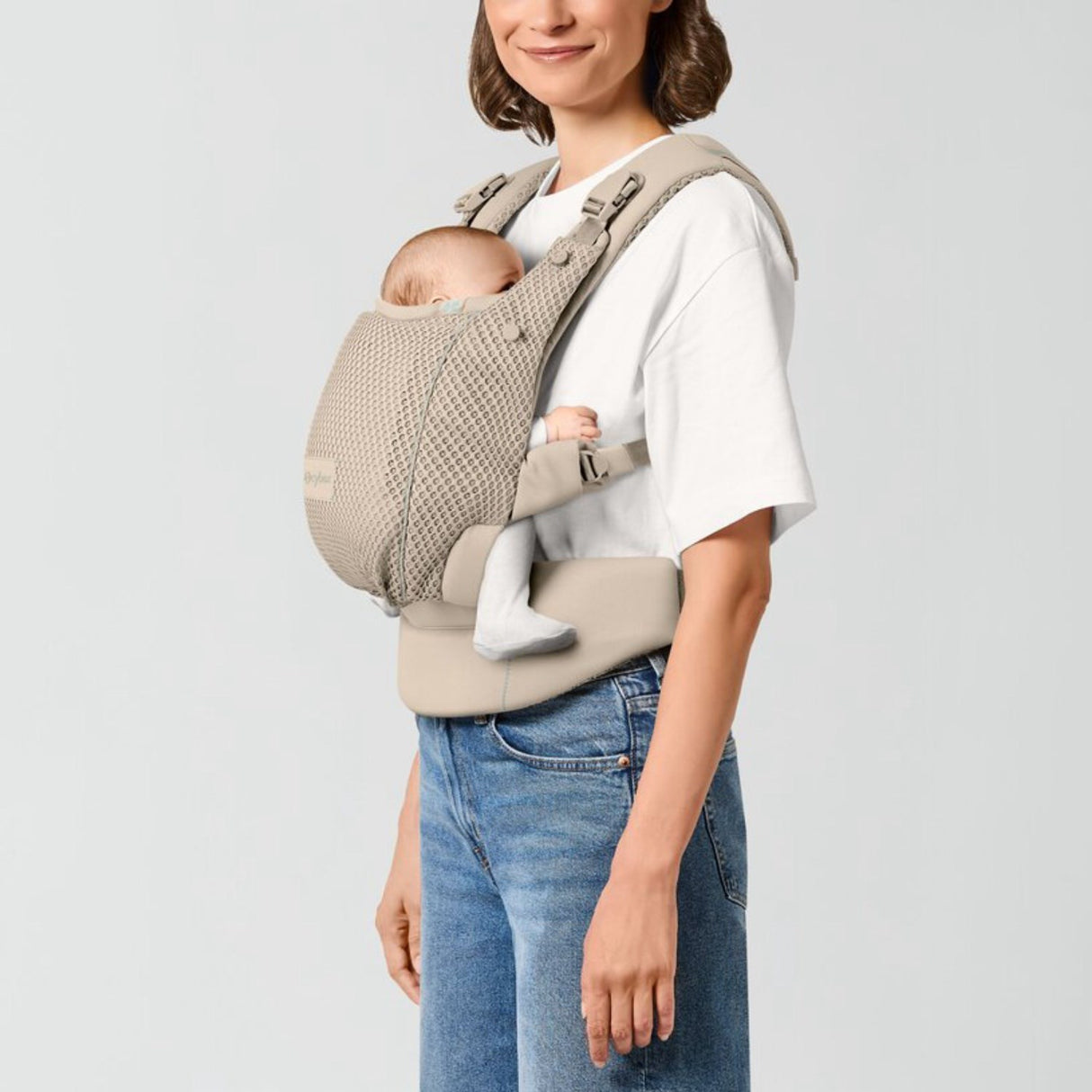 Cybex Almond Beige Amya Carrier