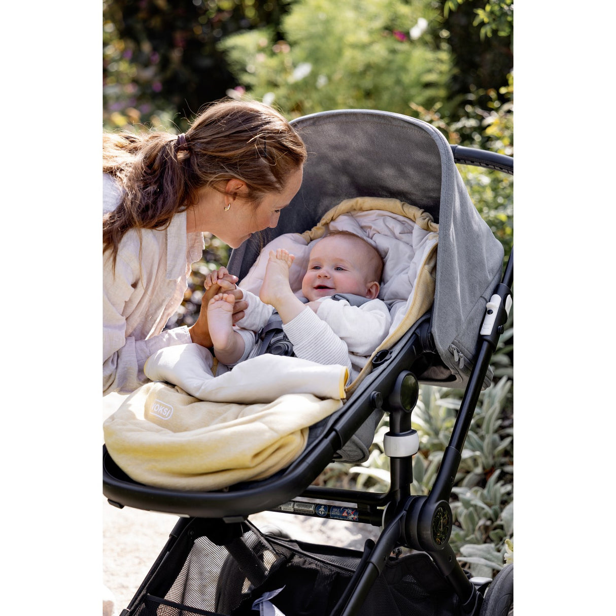 Voksi® Kind Yellow Solid Breeze Light