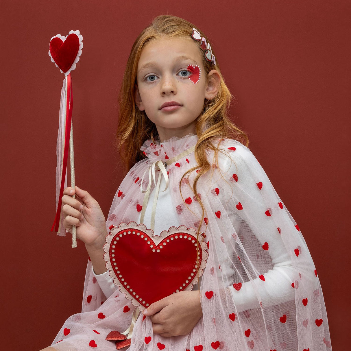 Mimi & Lula Väska Med Rem - Scalloped Heart Valentines