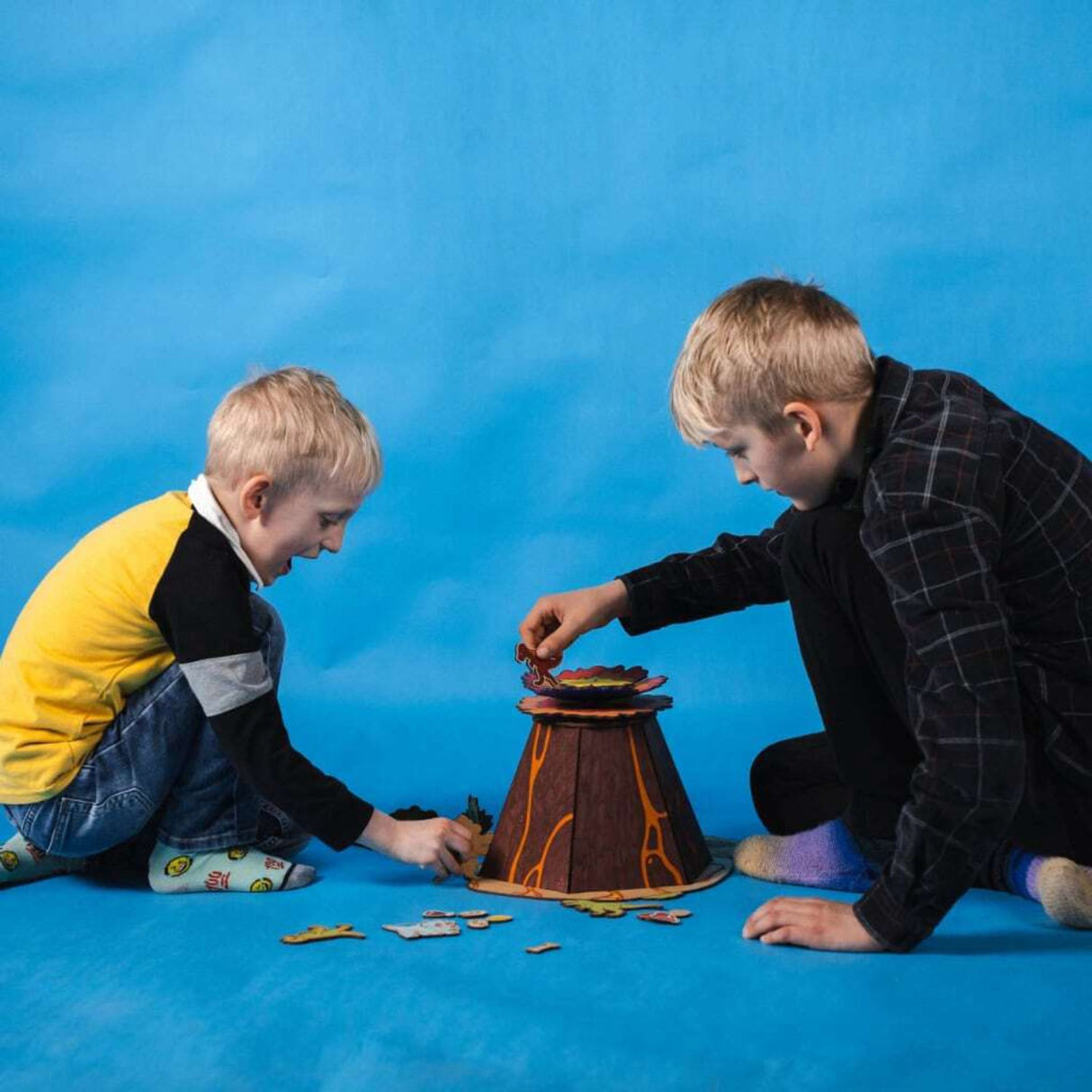 Crateit Dinosaur Wooden Leksak Volcano Escape