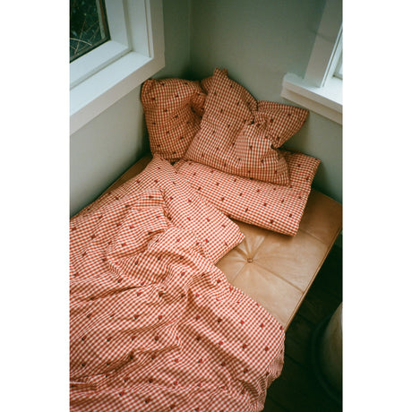 Flöss Berry Gingham Molly Täcke + Kudde Junior