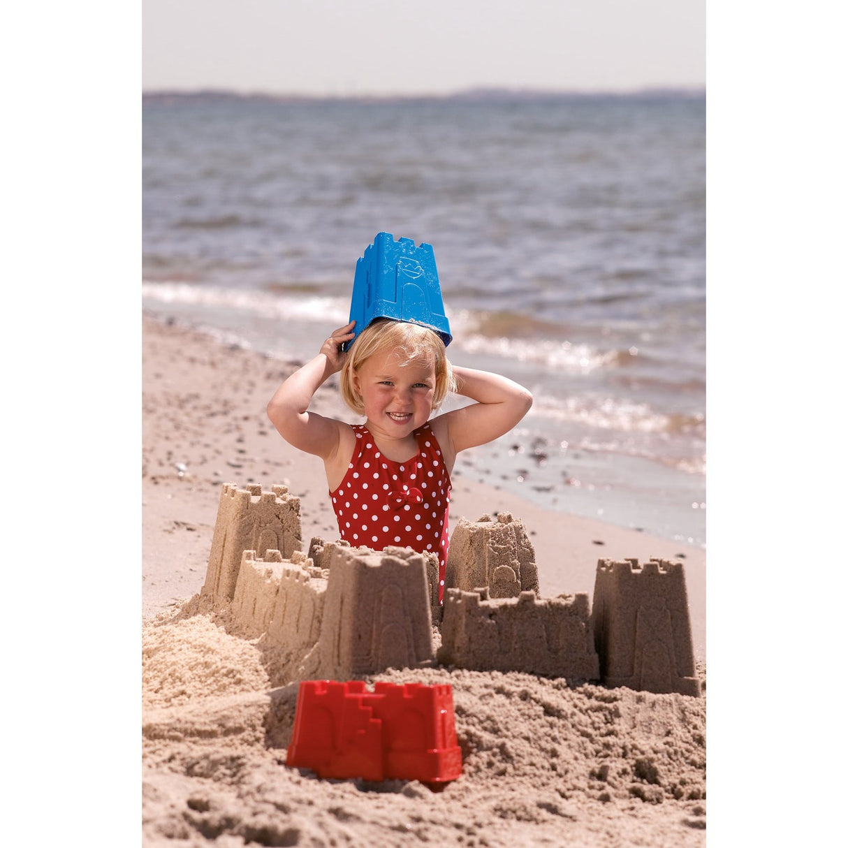 Dantoy Sand Castle Moulds & Skyffel Sett Ctn.