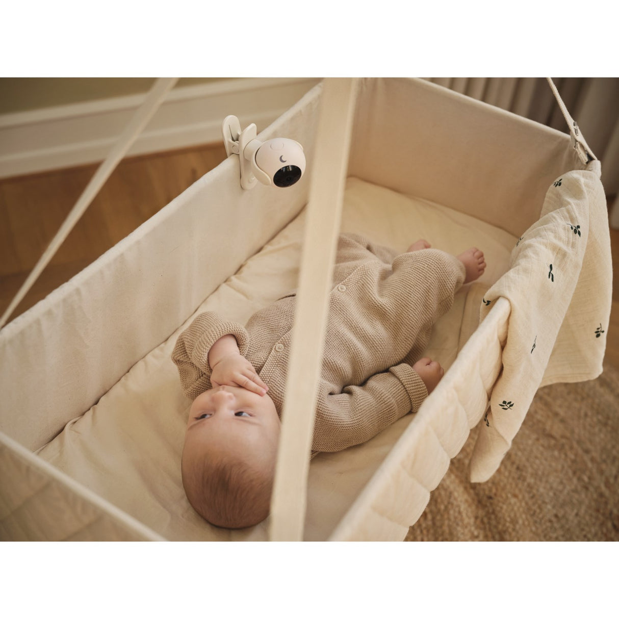Moonboon Cream White Intelligent Baby Monitor