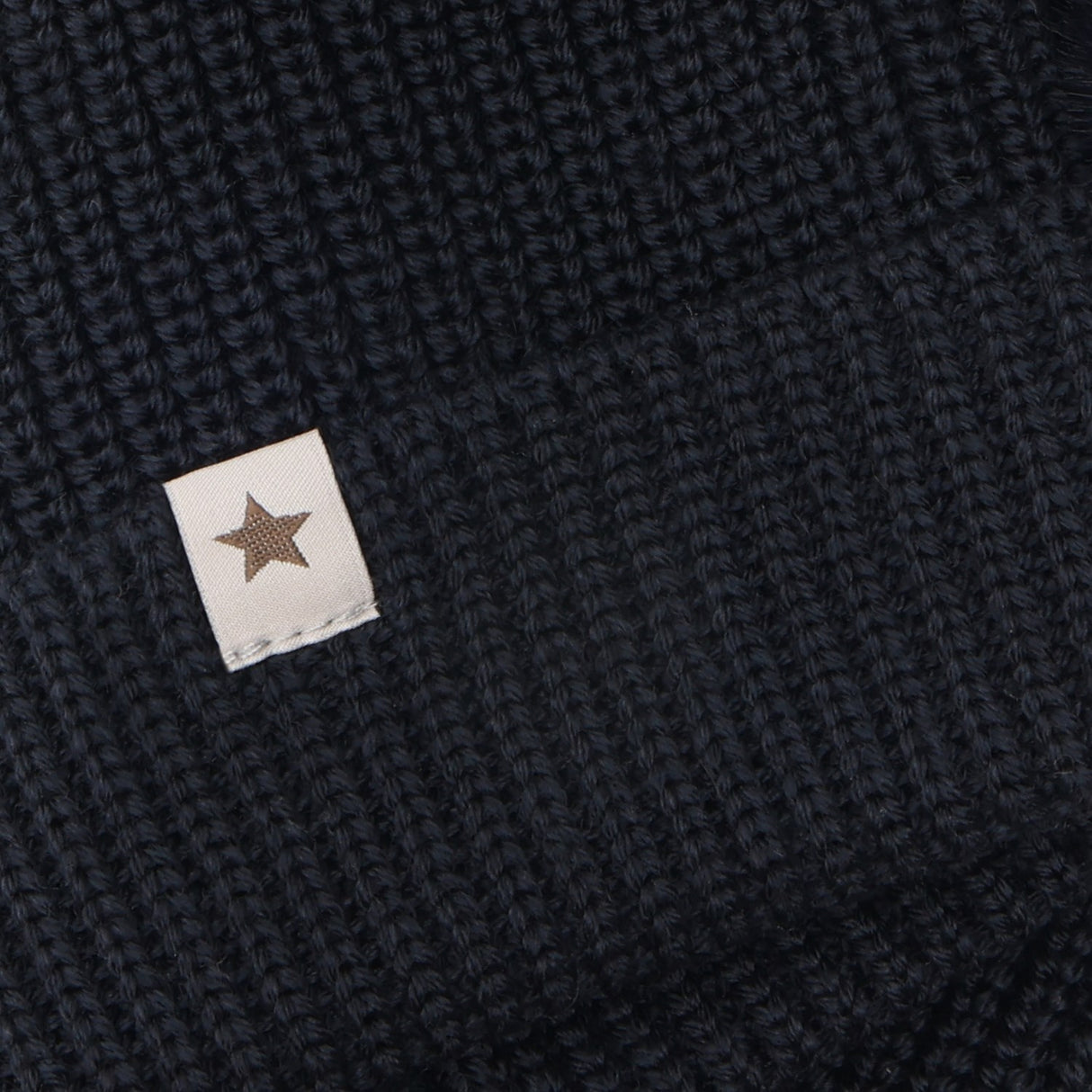 Huttelihut Dark Navy Beanie Ull Stickad Pompoms