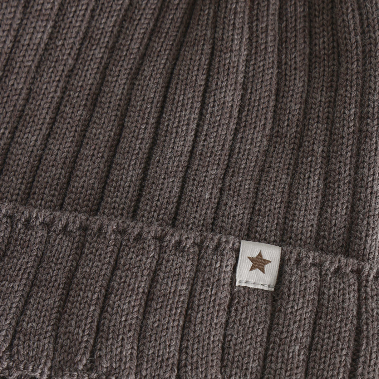 Huttelihut Brown Melange Mössa Stickad Alpaca Pompom