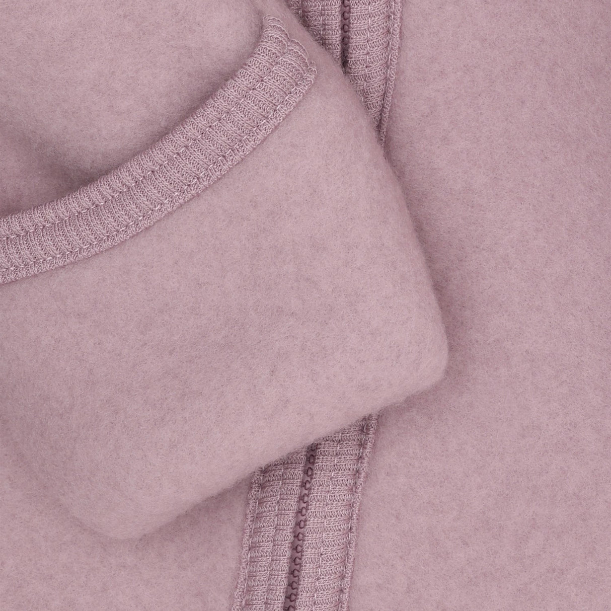Huttelihut Woodrose Sittvagnar Dräkt Ears Ull Fleece