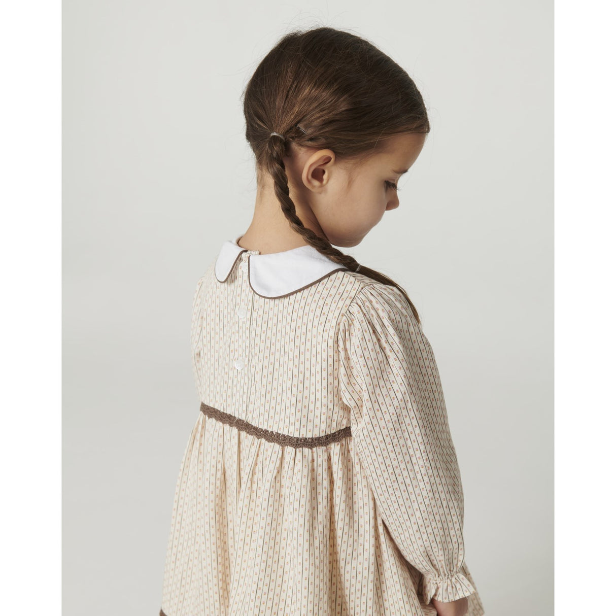 COPENHAGEN COLORS Sand Flower Print Aop Klänning M/ Lace Piping Och Poplin Krage