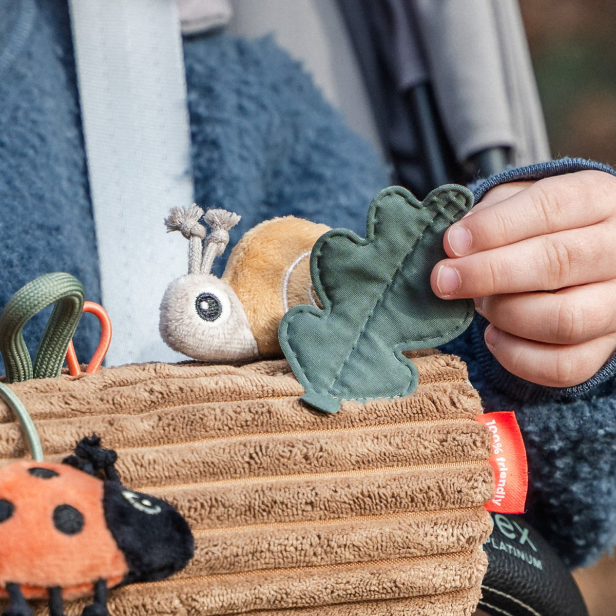 DonebyDeer Colour Mix Tiny Trails Stroller Activity Leksak
