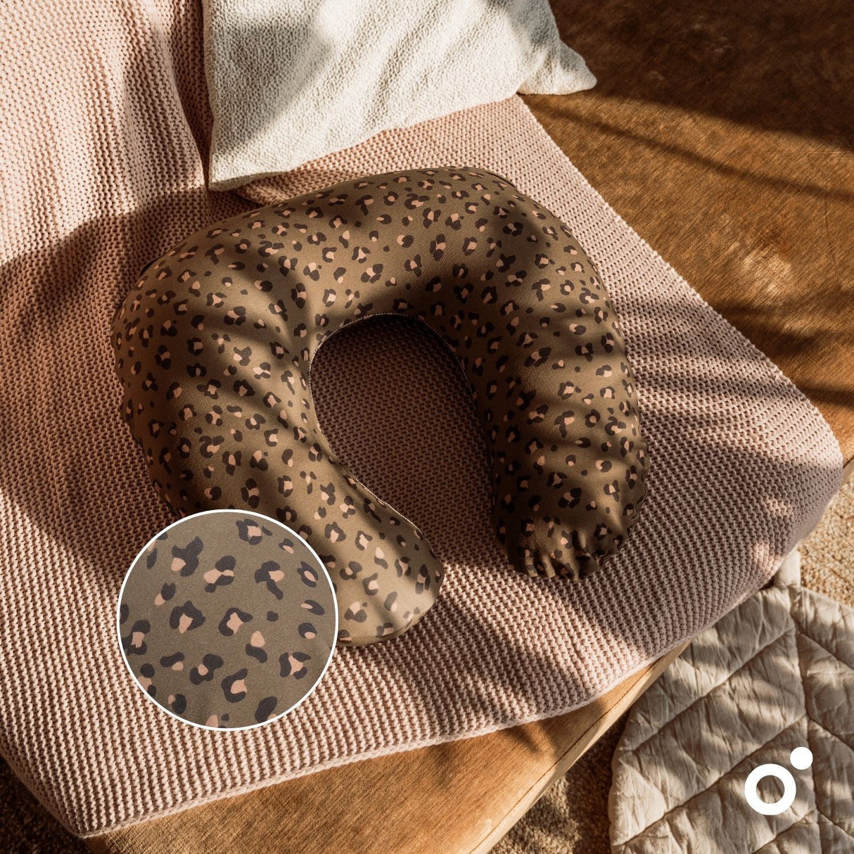 Doomoo Dark Leopard Nursing Kudde