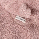 En Fant Adobe Rose Dräkt Nallebjörn
