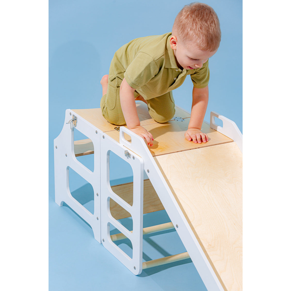 Duck Woodworks White Foldbar EC Kitchen Tower Med Slide Sett