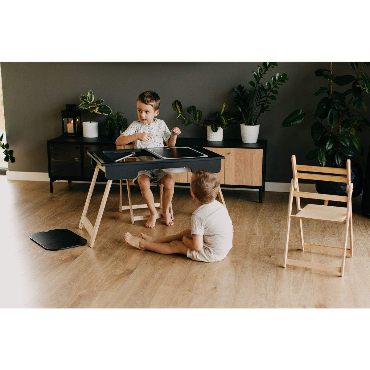 Duck Woodworks Black Sensory Table Med 2 Boxes Included