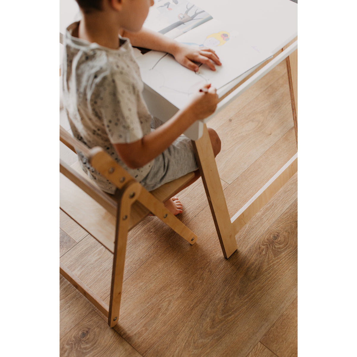 Duck Woodworks White Sensory Table Full Surface