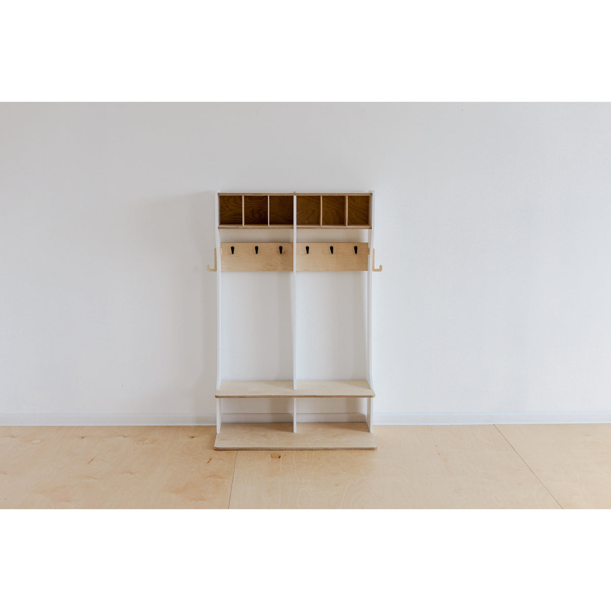 Duck Woodworks White Garderobe Outerwear Dubbel