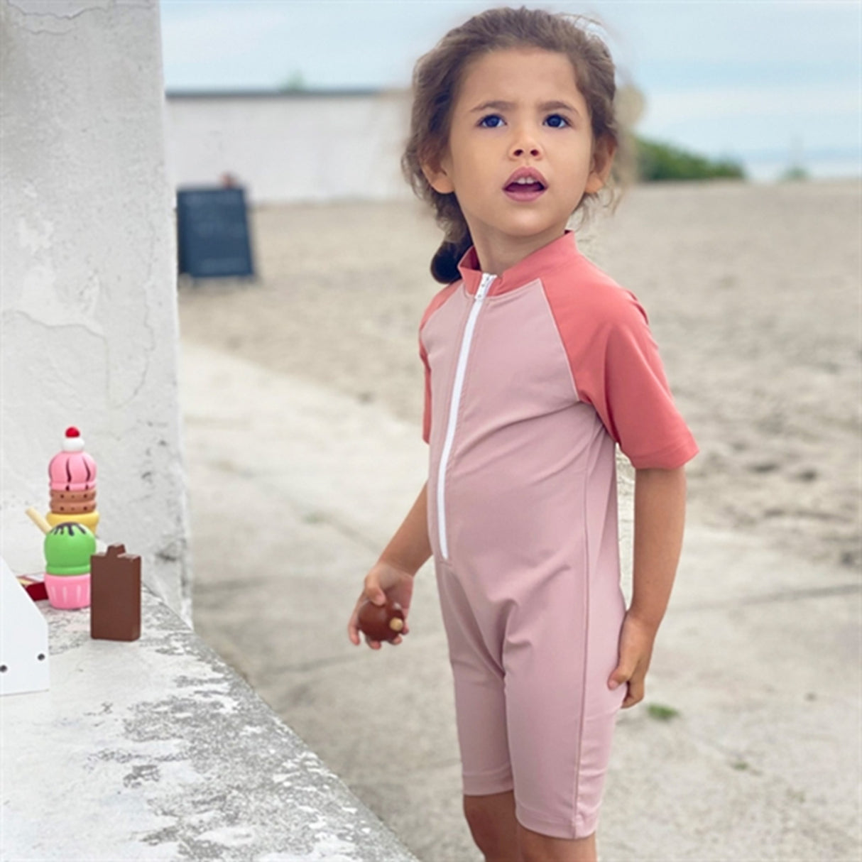 Petit Crabe Rose Nude/Morocco Multi Color Heldragt m. Lynlås