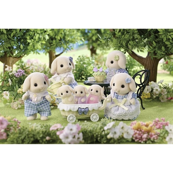 Sylvanian Families® Familjen Flora Rabbit