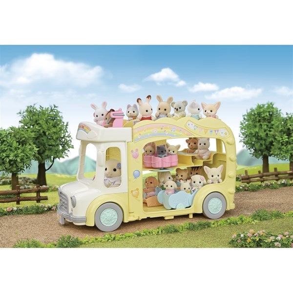 Sylvanian Families® Rainbow Fun Kindergarten Buss