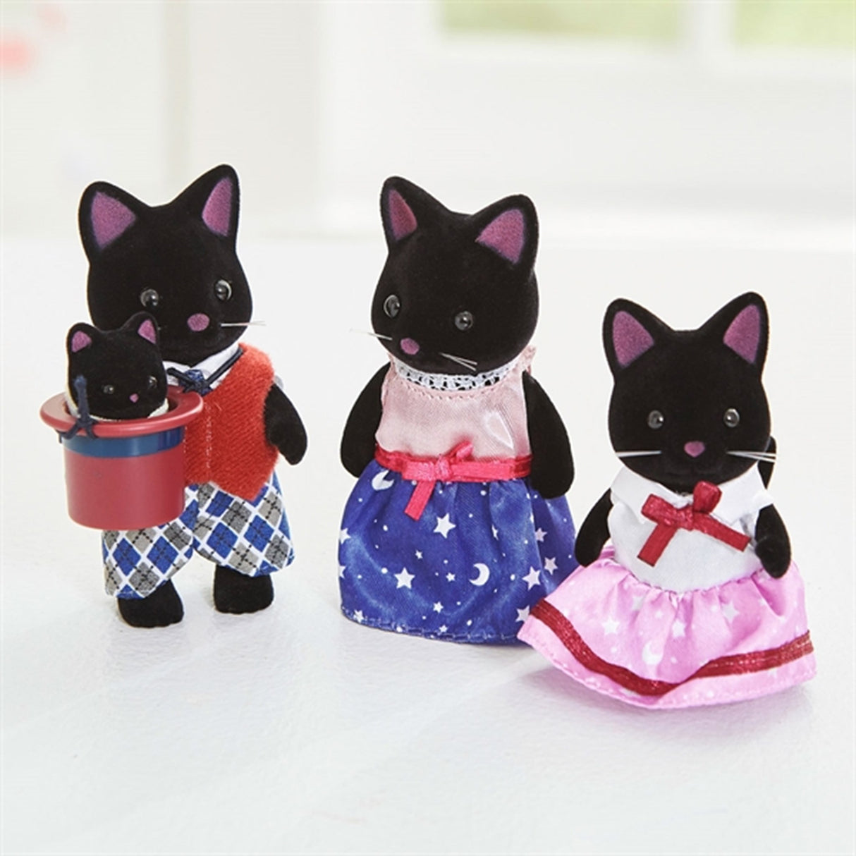 Sylvanian Families® Familjen Black Cats