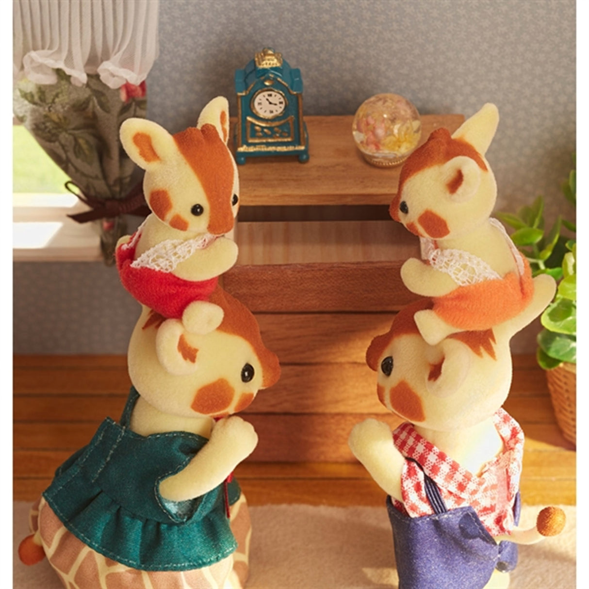 Sylvanian Families® Familjen Giraffe