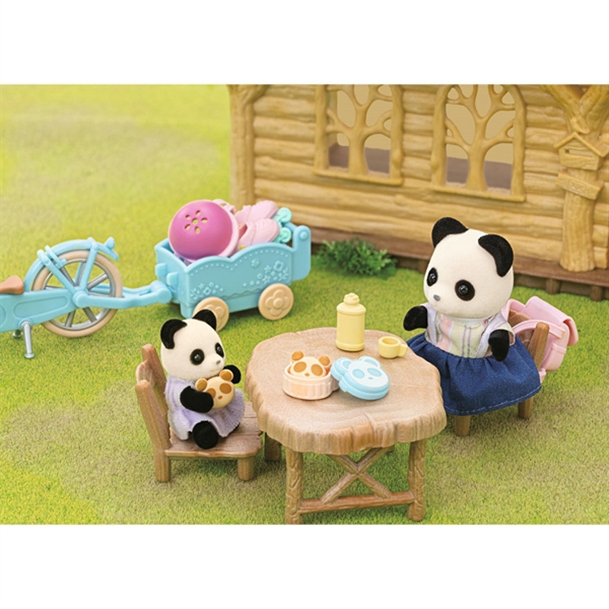 Sylvanian Families® Cykel Och Rullskridsko Lekset Med Figur