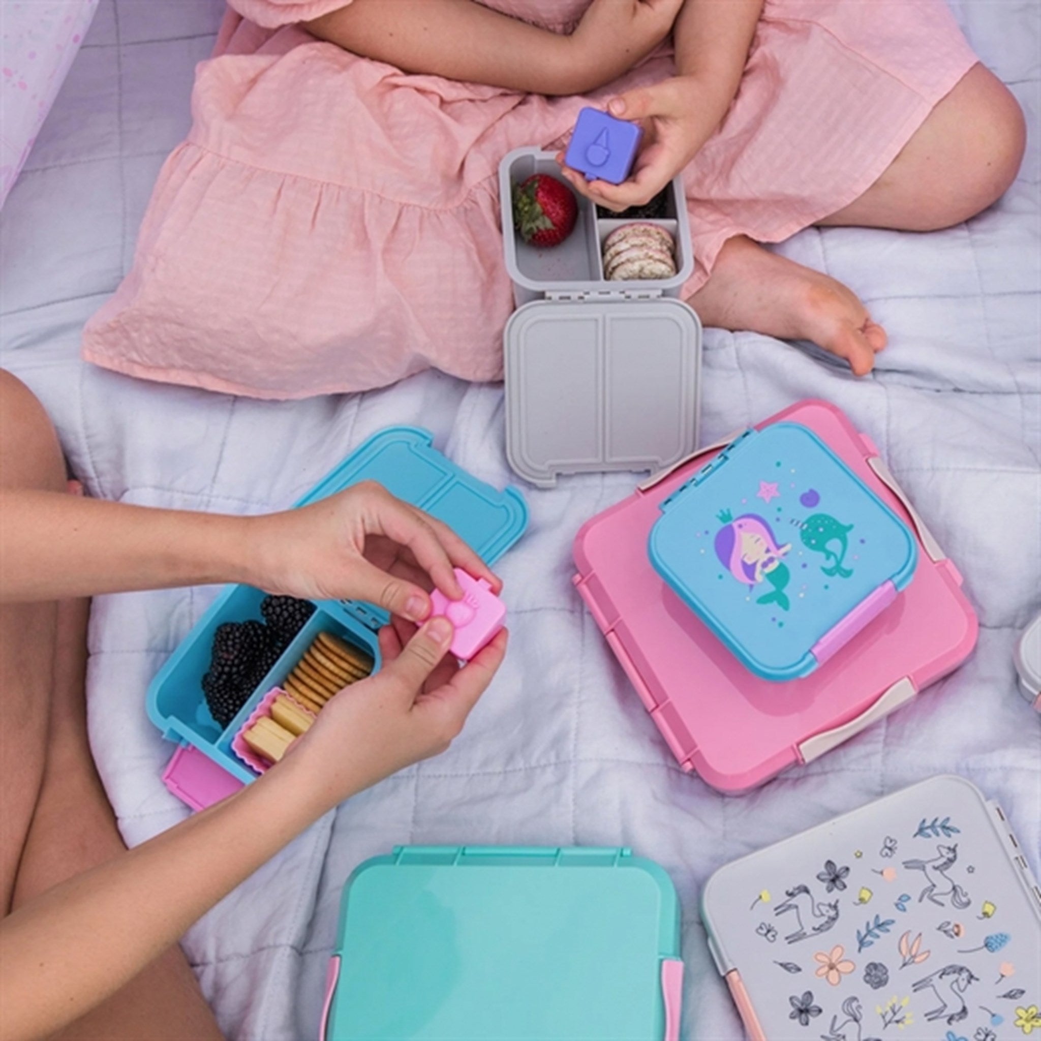Little Lunch Box Co Bento 3+ Matlåda Blush Pink 3