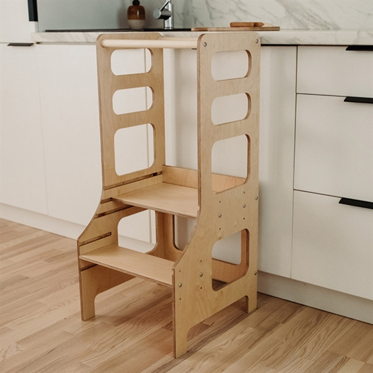 Duck Woodworks Adjustable Kitchen Tower Natural