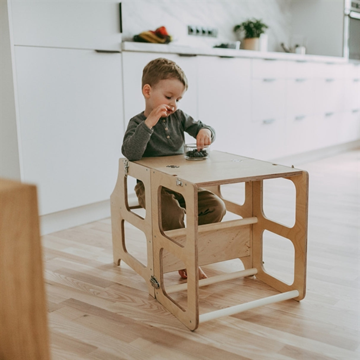 Duck Woodworks Foldable Kitchen Tower w. Slide Natural 2