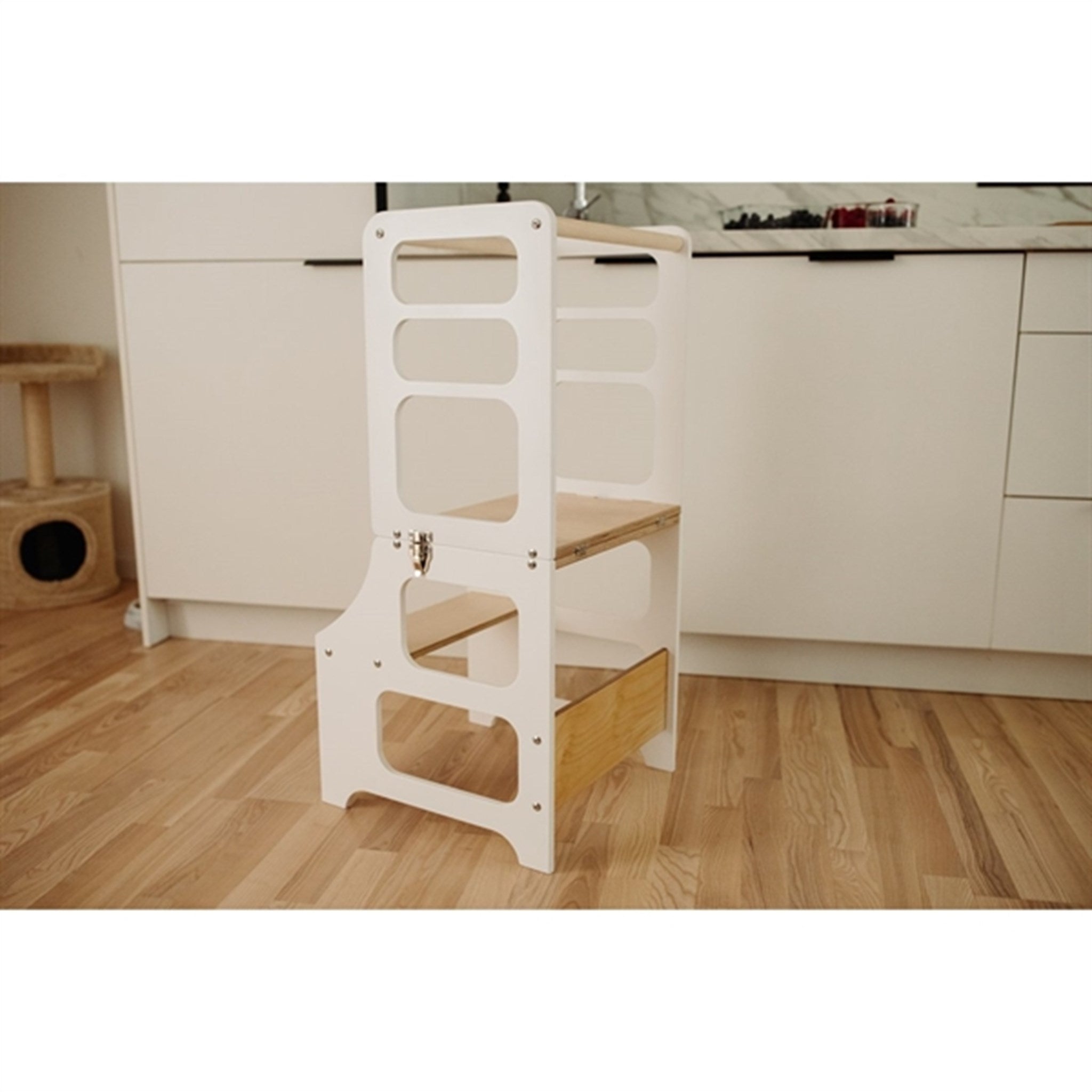 Duck Woodworks Foldable Kitchen Tower White 2