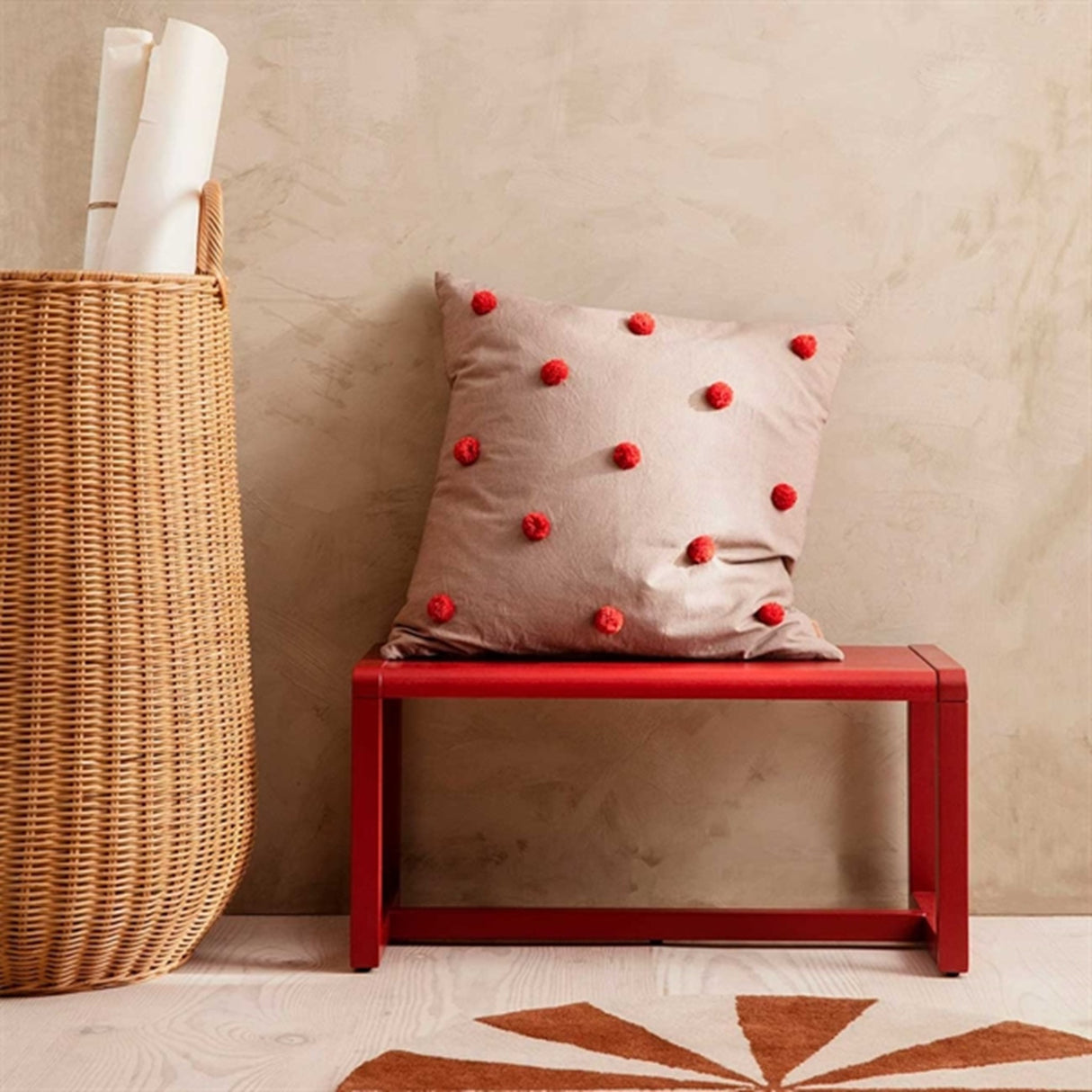 Ferm Living Dot Tufted Kudde Camel/Red 2