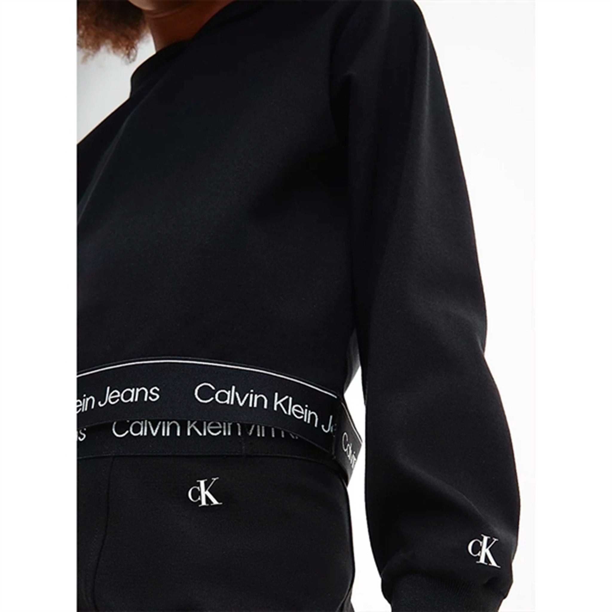 Calvin Klein Punto Logo Tape Cropped Hoodies Black 3
