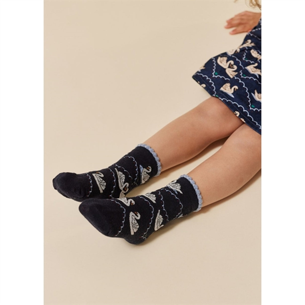 Konges Sløjd Jacquard Strumpor Swan 2-pack Navy/Off White