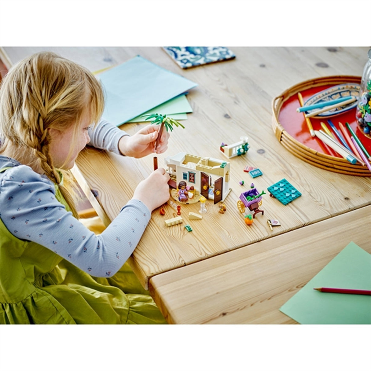 LEGO® Disney™ Asha i Staden Rosas