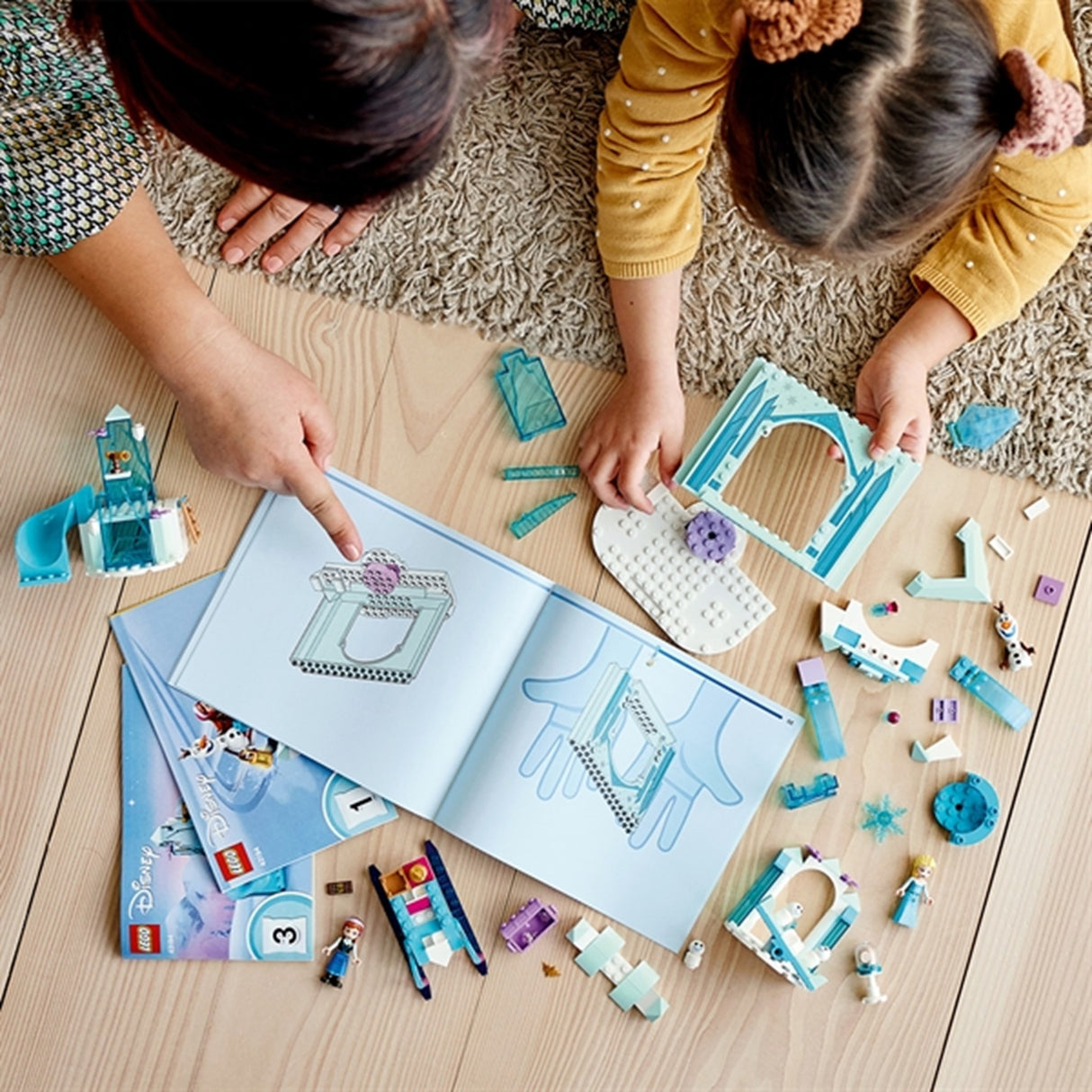 LEGO® Disney™ Anna och Elsas Isiga Vinterland