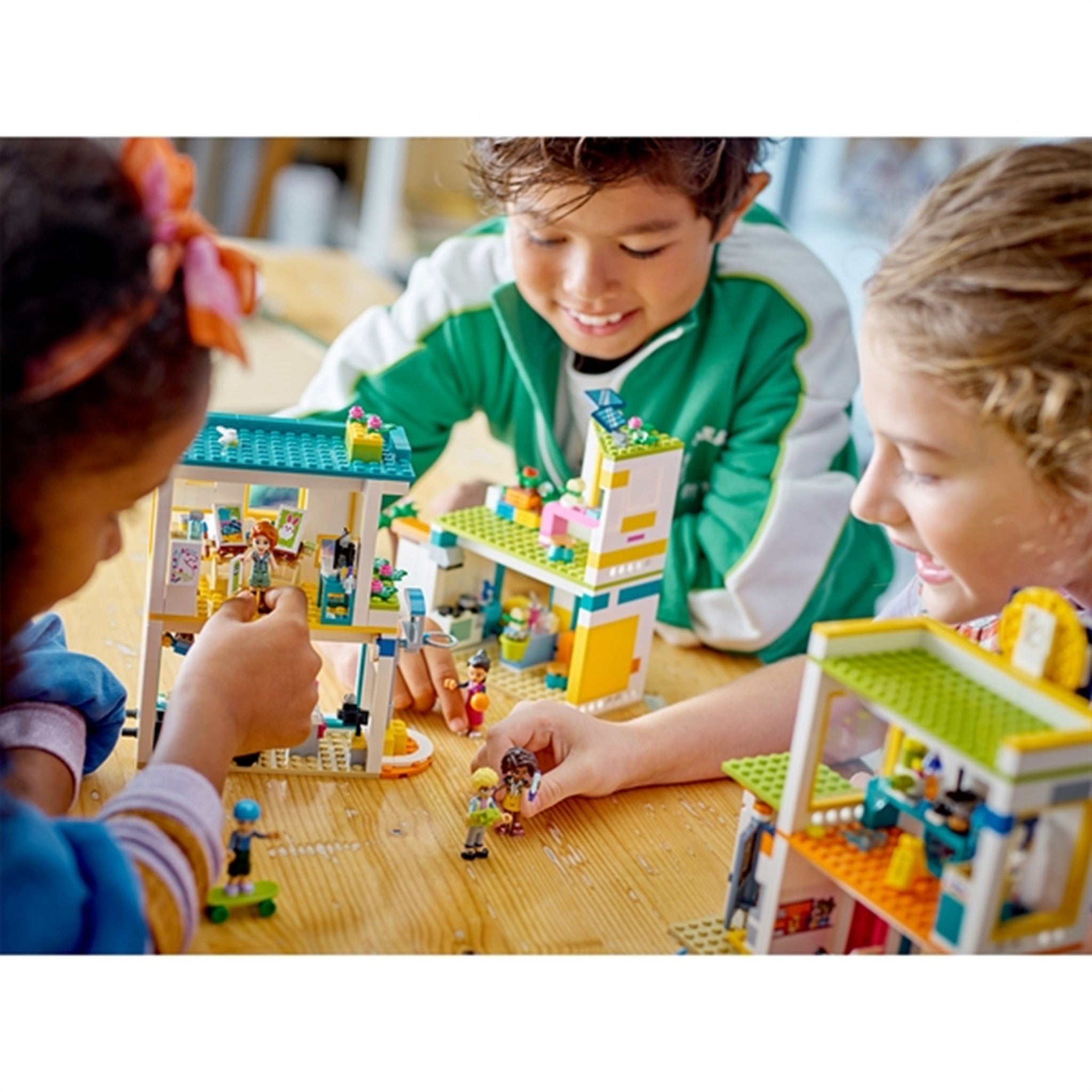 LEGO® Friends Heartlakes Internationella Skola 2