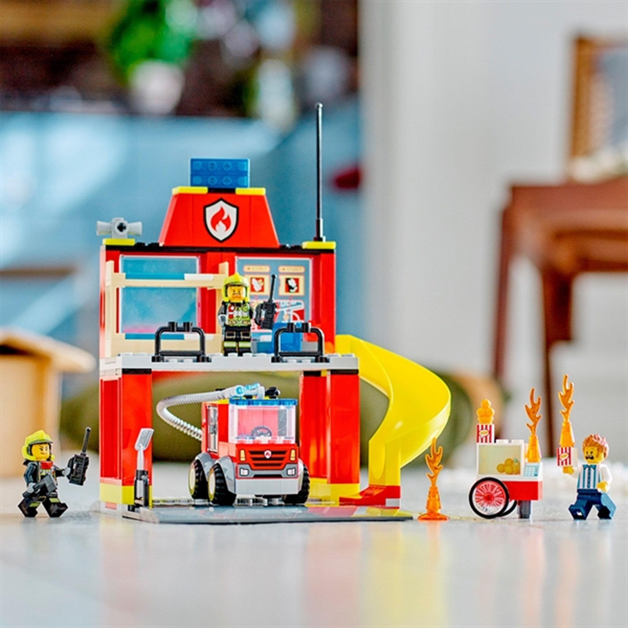 LEGO® City Brandstation och Brandbil 6