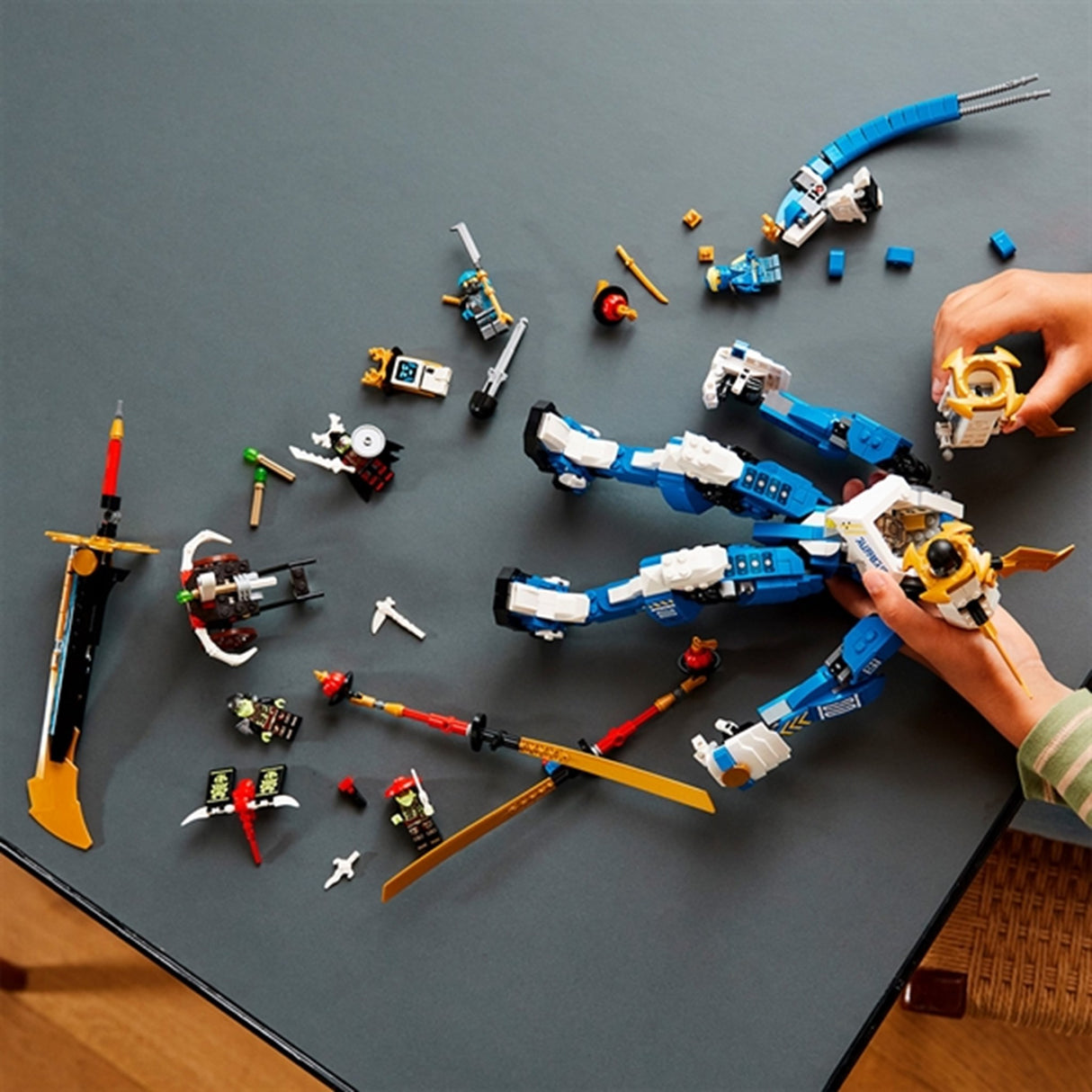LEGO® NINJAGO® Jays Titanrobot 4