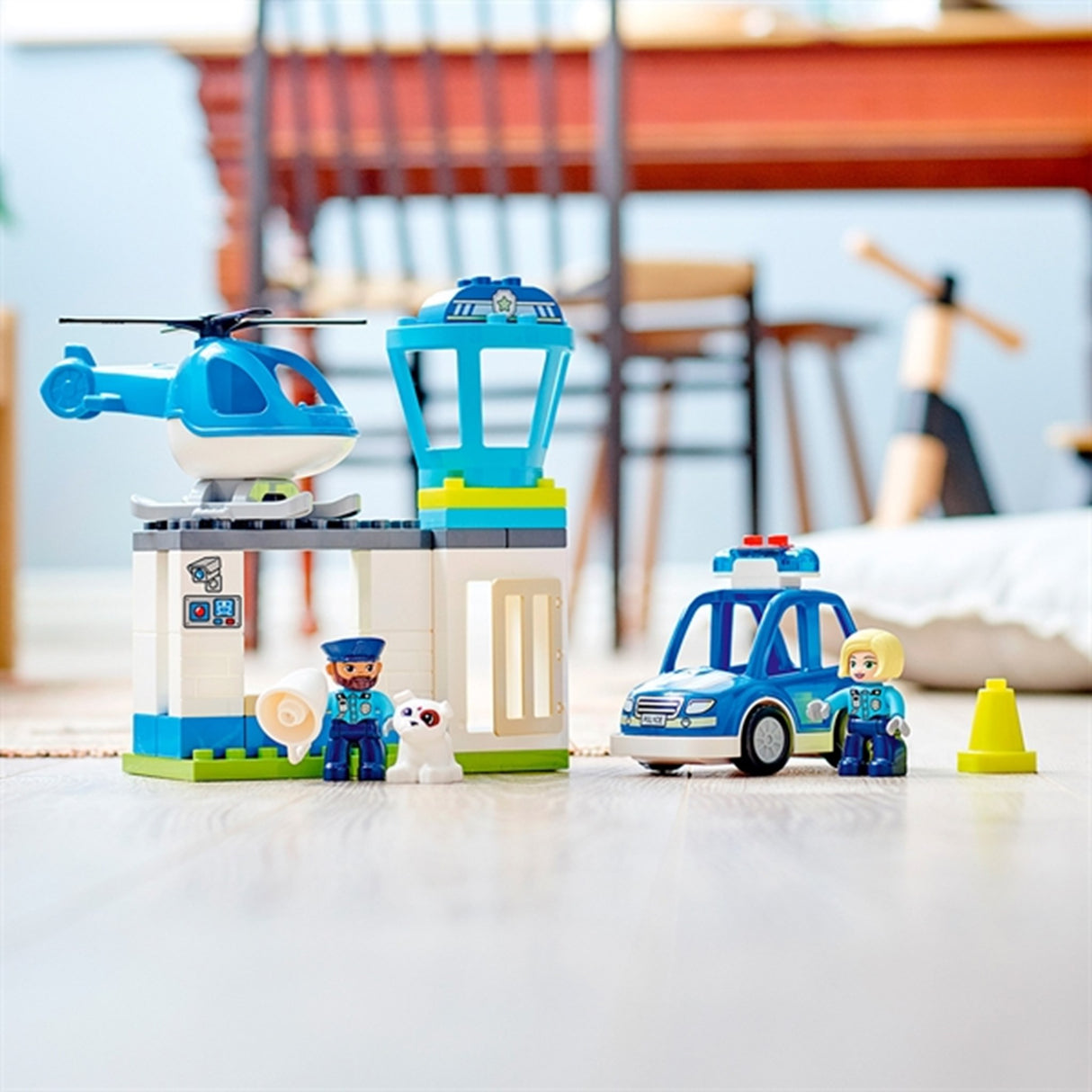 LEGO® DUPLO® Polisstation och Helikopter