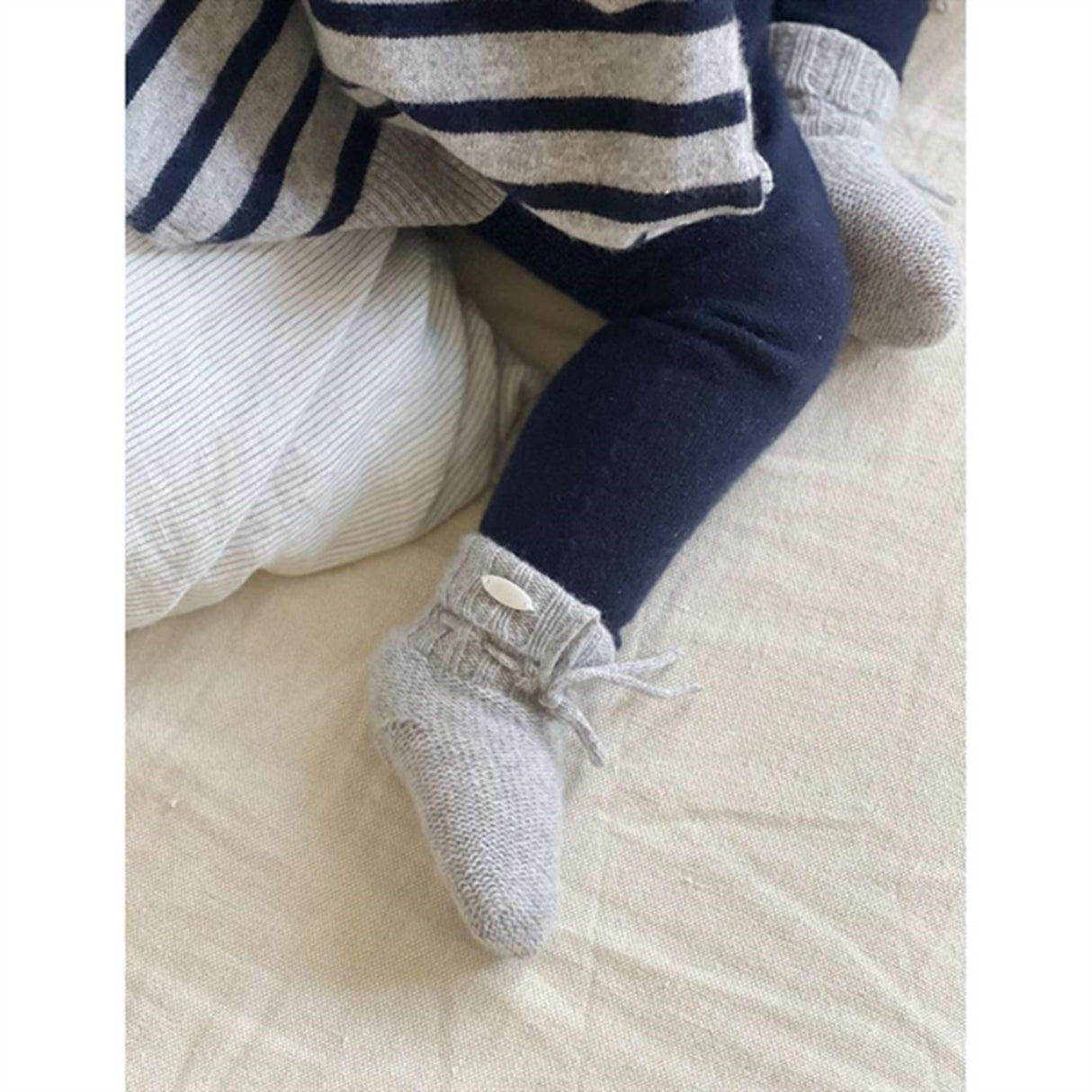 HOLMM Oxford Stripe Opal Cashmere Stickat Pullover