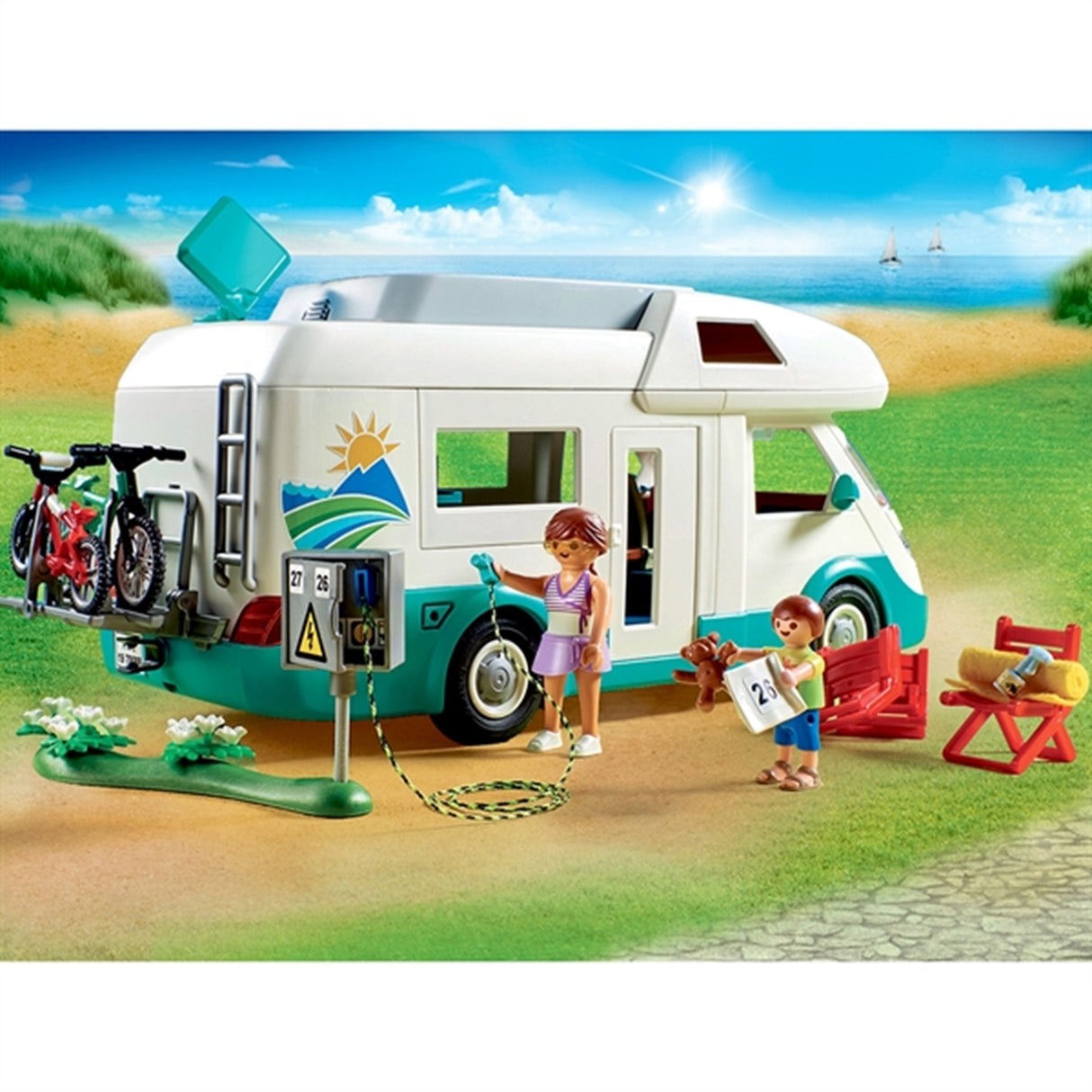 Playmobil® Family Fun - Family Camper