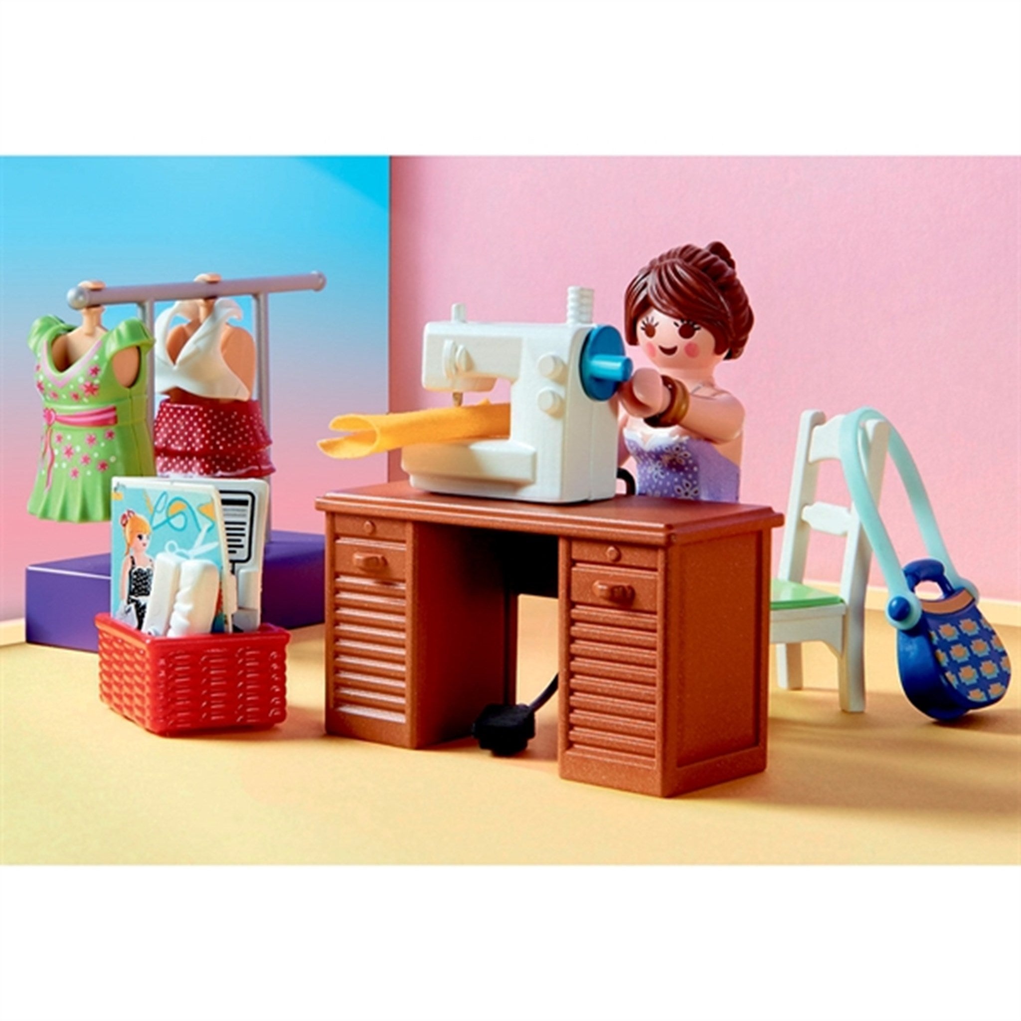 Playmobil® Dollhouse - Living Room 4