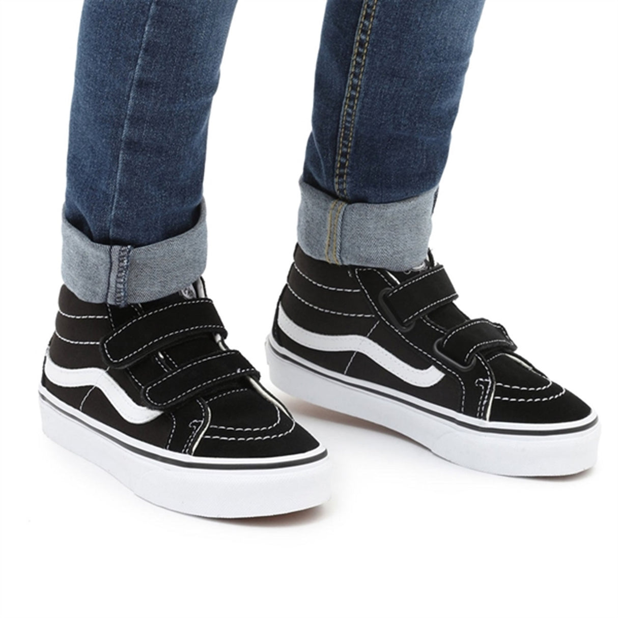 VANS SK8-Mid Reissue V Black/True White  Sko 2